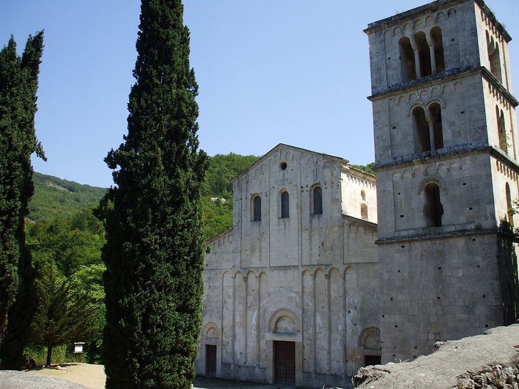 abbazia-di-san-liberatore-a-majella-serramonaces 