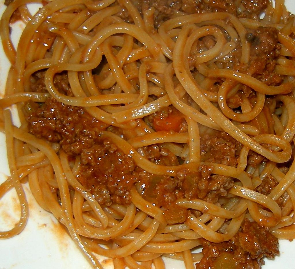 Pasta_alla_chitarra_e_ragù 