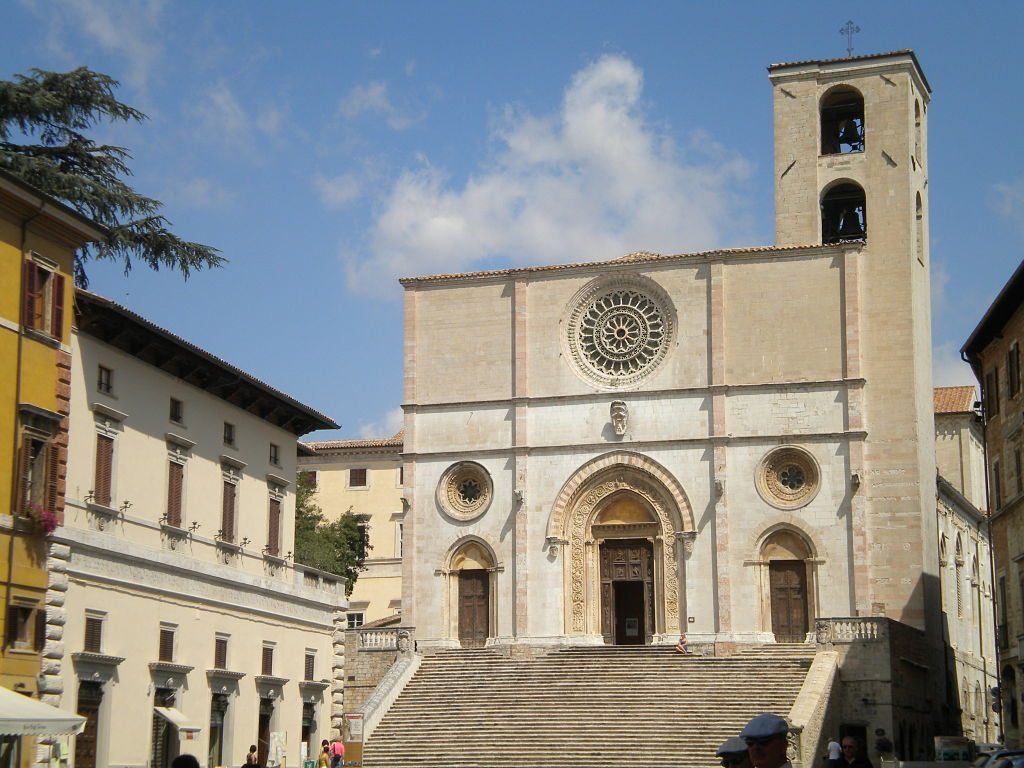 DUOMO_di_Todi_opt