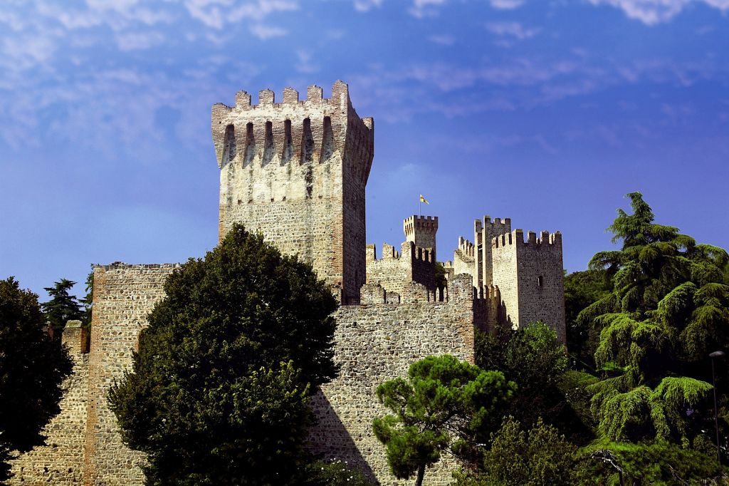 Este-Castello-(maisondartpadova)_opt